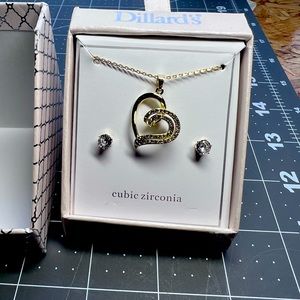 Dillards gold heart pendant necklace with cubic zirconia earrings